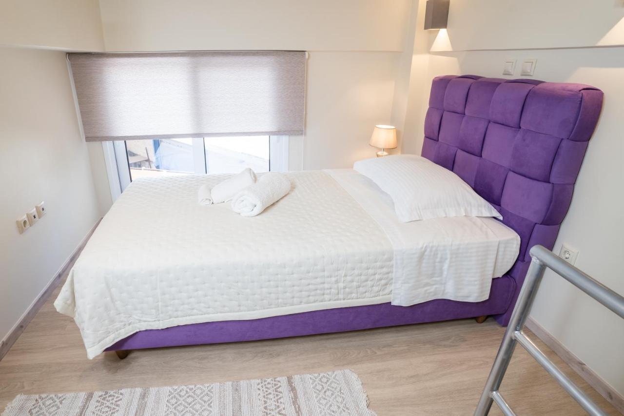 Apartment Sweet 1